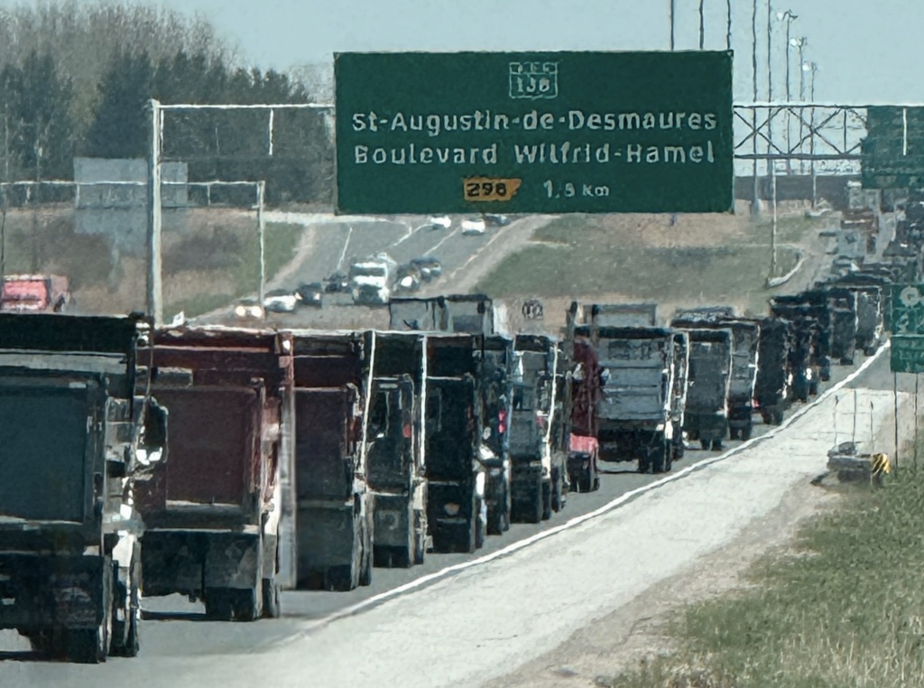 Manifestation monstre de camionneurs à Québec - Ils sont arrivés ! 