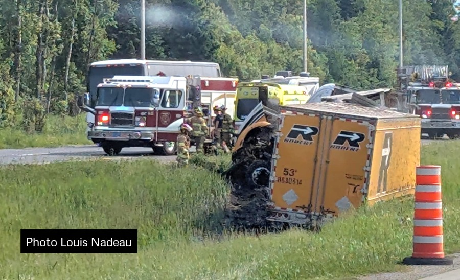 ACCIDENT sur l'autoroute 20 entre Lévis et St-Apollinaire 
